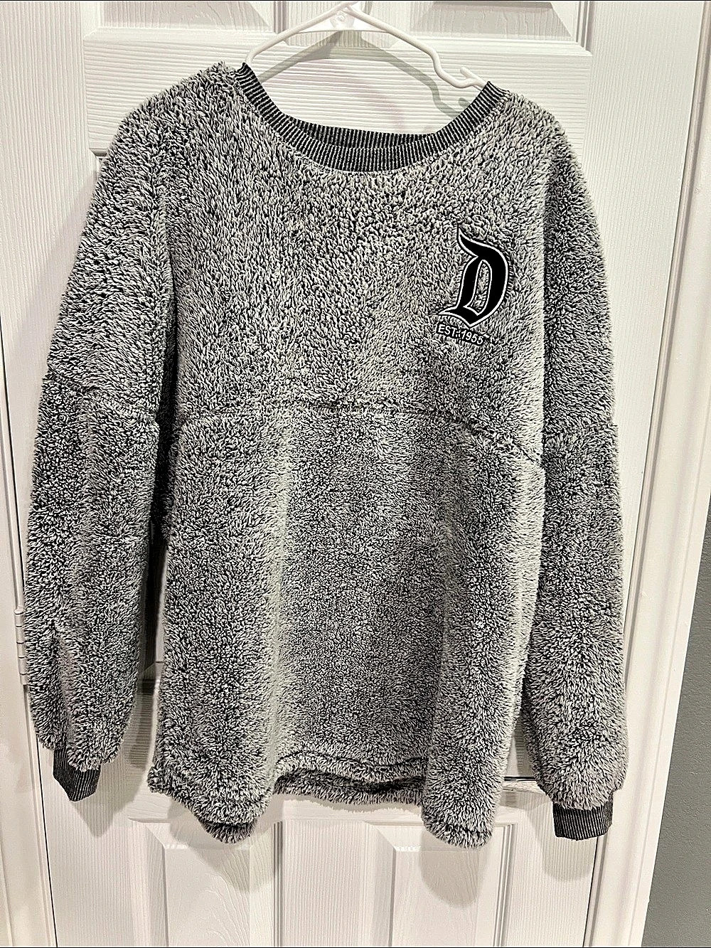 Disney Parks Disneyland Resort Sherpa Fleece Spirit Jersey Gray & Black Large